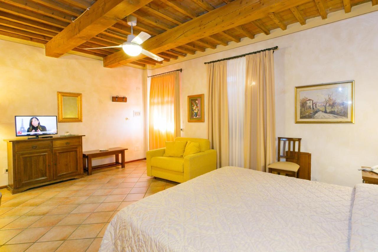 Agrihotel Elisabetta Hotel Collemezzano