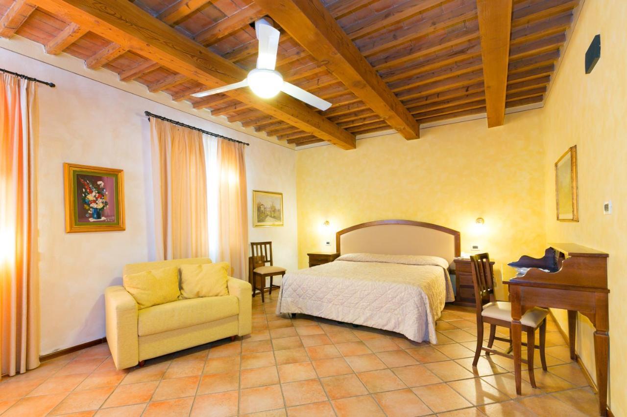 Agrihotel Elisabetta Hotel Collemezzano